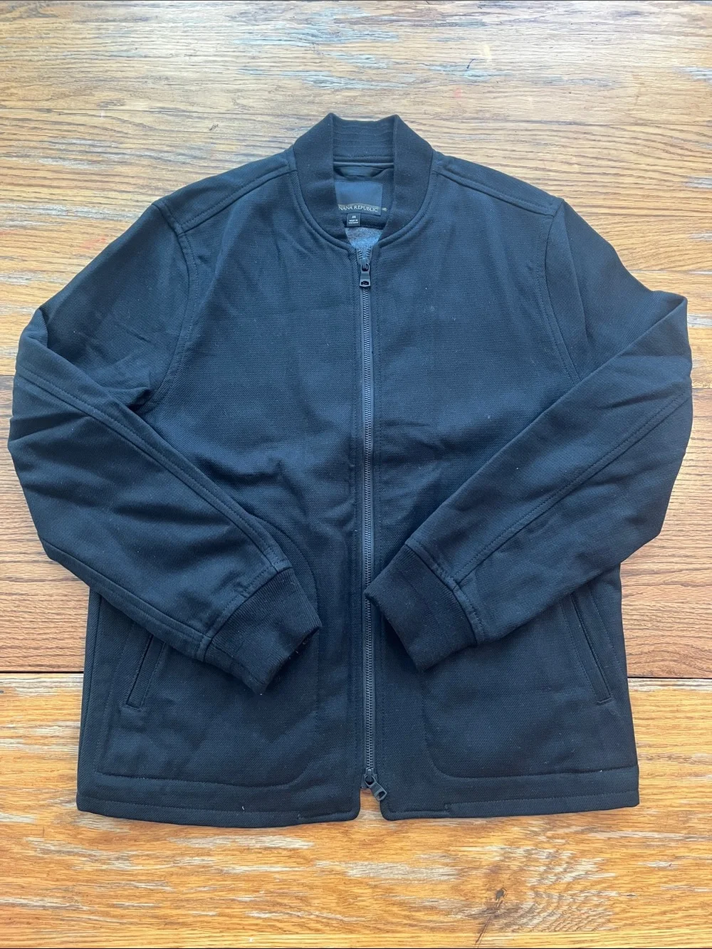 Banana Republic Performance Outerwear Men's Black Full-Zip Jacket